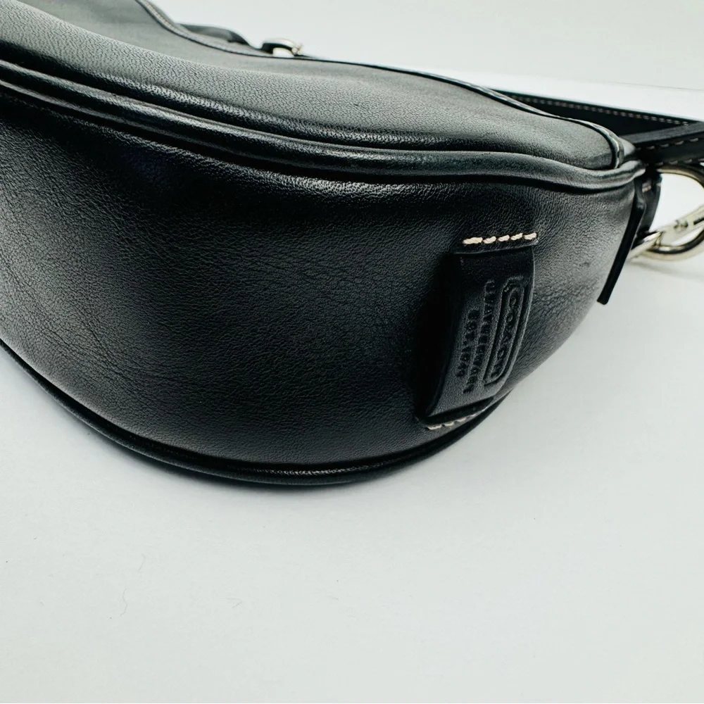 Coach Vintage Hampton Demi Hobo. Smooth, soft black leather. Crescent shape.